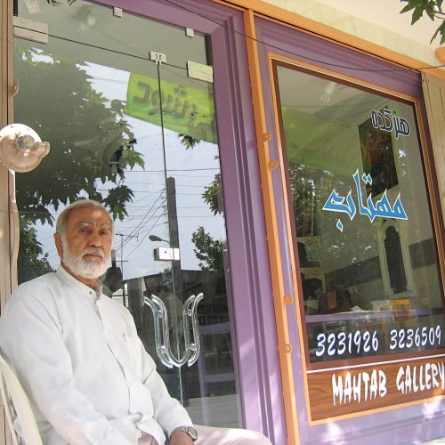 استاد قمری در هنرکده مهتاب